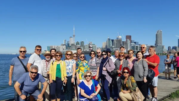 Toronto Private City Tour - Image 11
